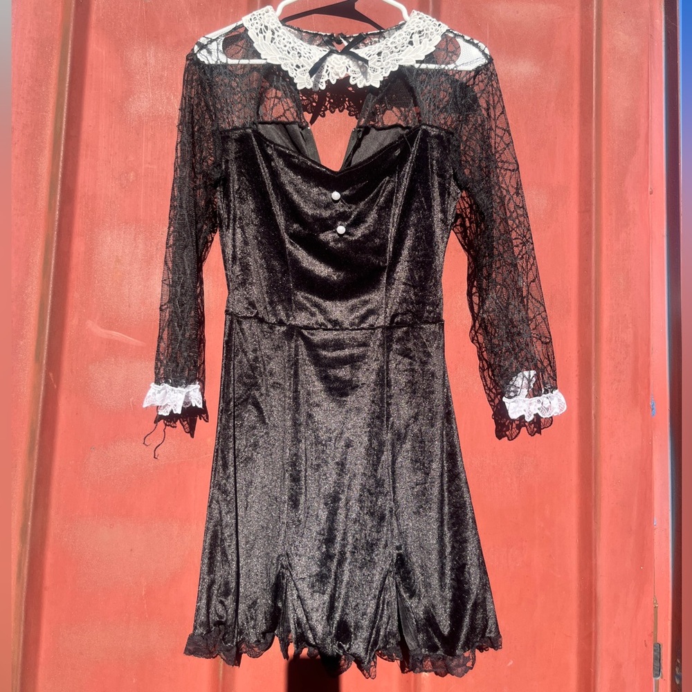 Wednesday Addams Family Hump Day Hottie Costume Cosplay Halloween Sexy Dress M - Picture 8 of 10